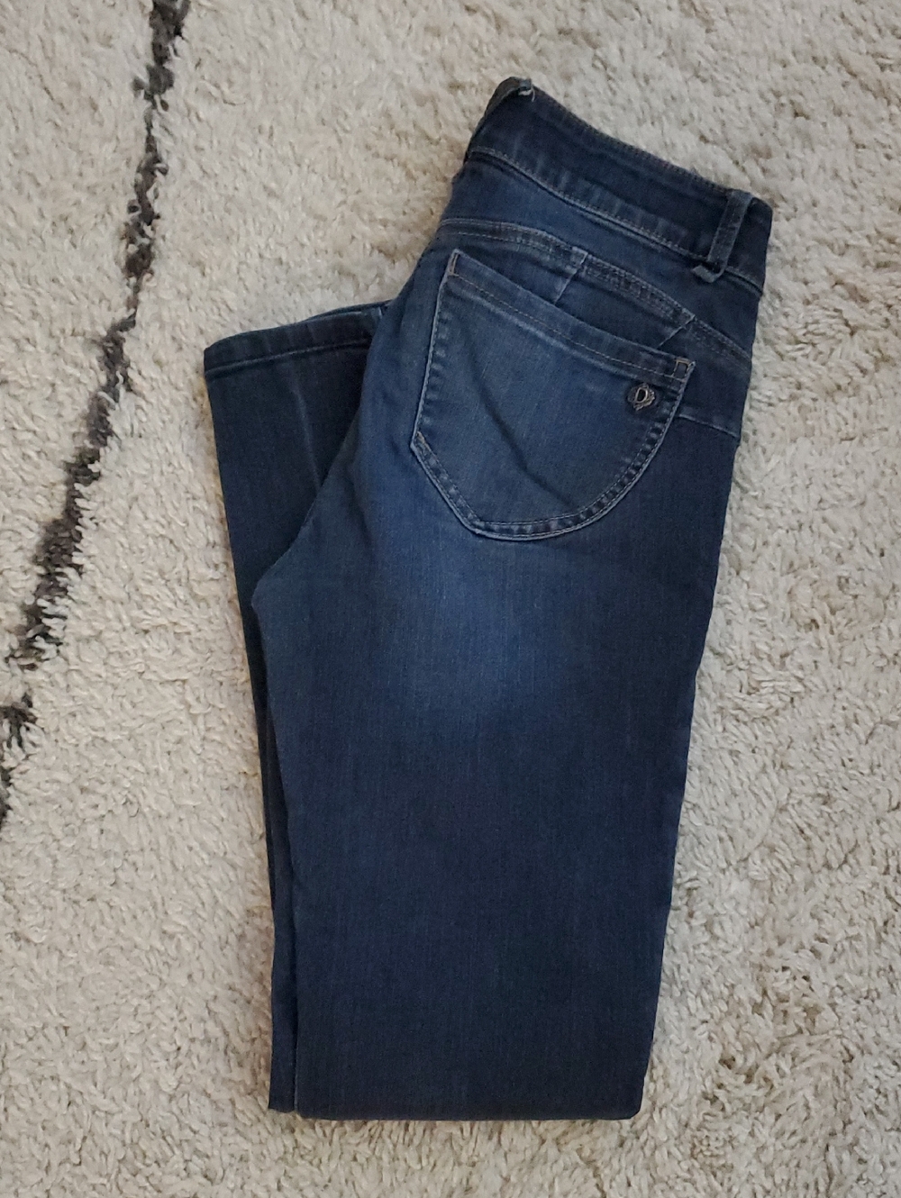 Democracy- with tummy tamer band inside waist, sz.4 stretchy waist 15"-17"
